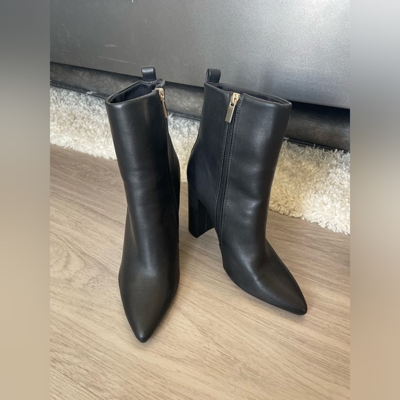 SHEIN Shoes - Black heeled boots
